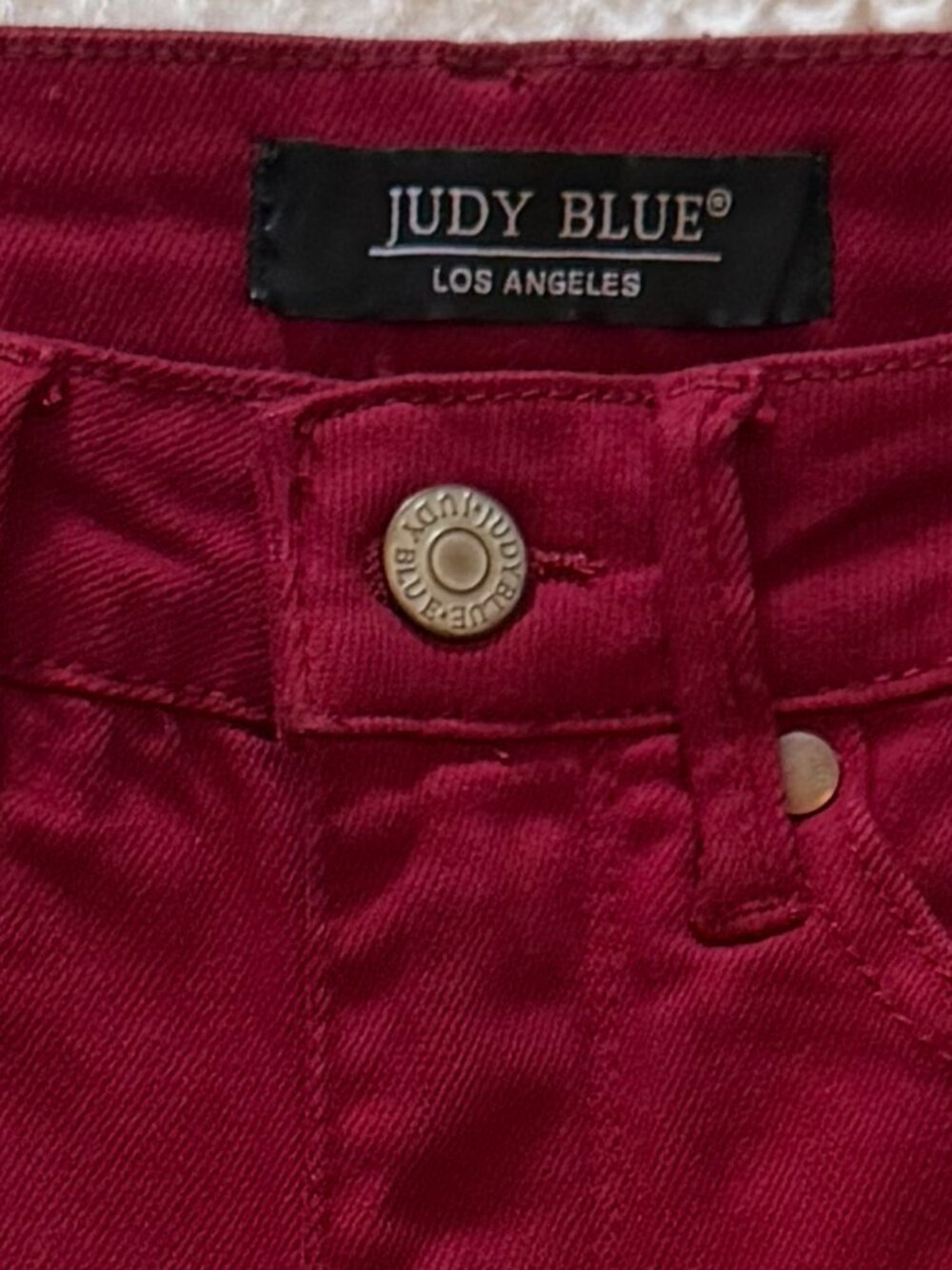 Judy Blue Jeans | Deep Red | Size 3/26 - Picture 5 of 6